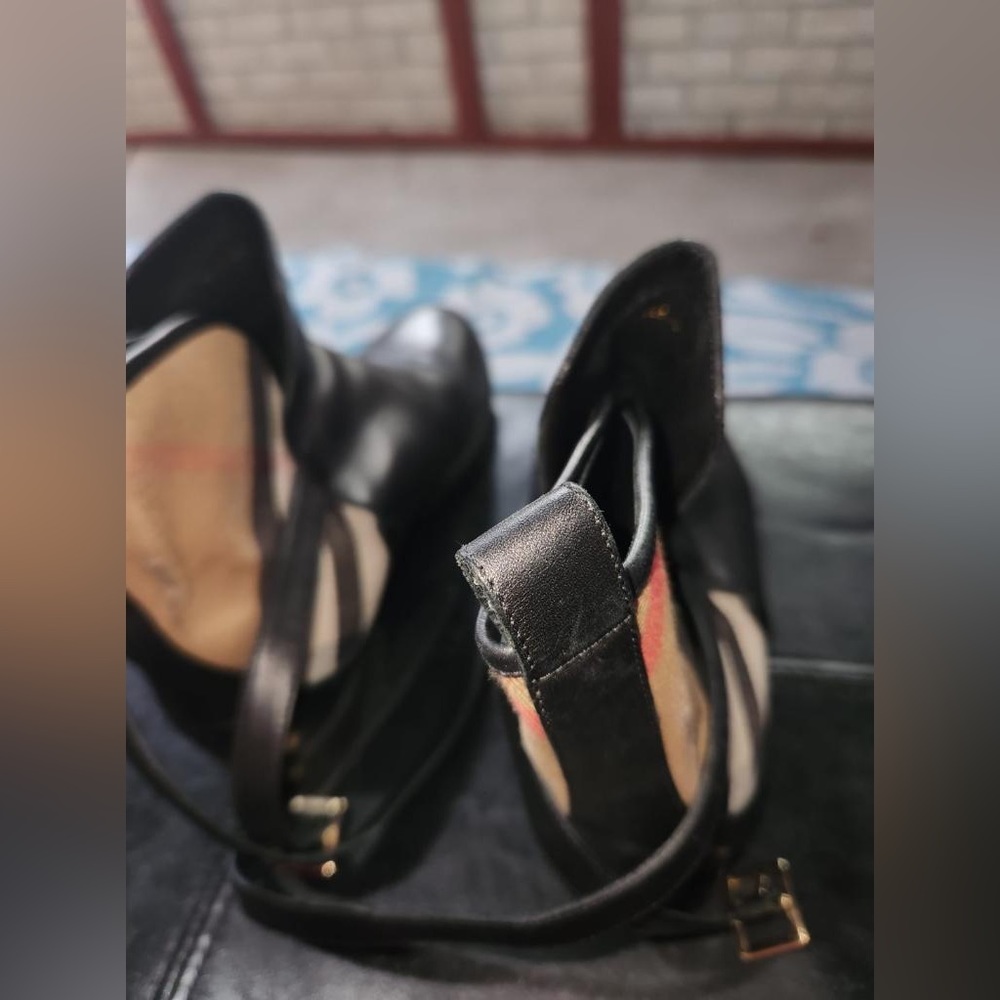 BURBERRY BOOTS!💛🧡🤎 - Picture 2 of 3